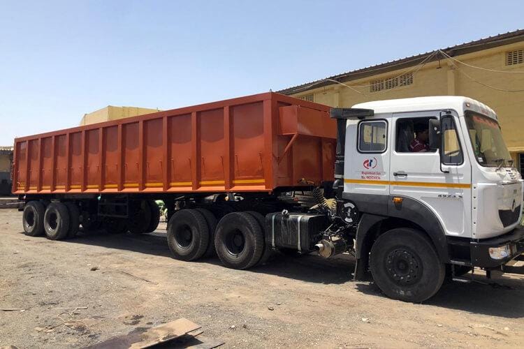 Dala body truck on highway